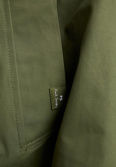 PS Paul Smith MENS STAND COLLAR HARRINGTON - Suvejakk - greens