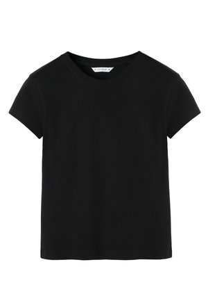 TATUUM, ARTICLE TAG: T-SHIRT/TOP | ARTICLE NAME: LOLA - Lihtne T-särk - black