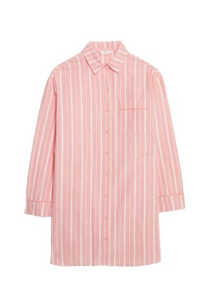 Chemise à manches longues rayée rose en tissu léger, dotée d'une fermeture à boutons sur le devant, d'un col et d'une poche poitrine.