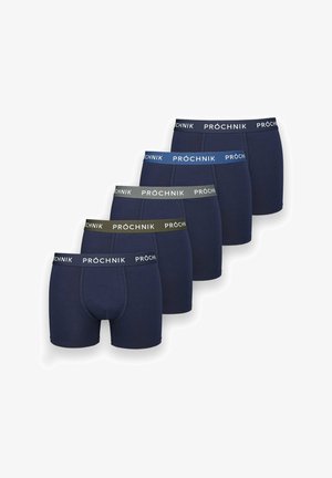 Pięć par niebieskich majtek typu boxer z elastycznym pasem, oznaczonych napisem "PRÓCHNIK". Wykonane z gładkiego materiału, cechujące się dopasowanym krojem i prostym designem.