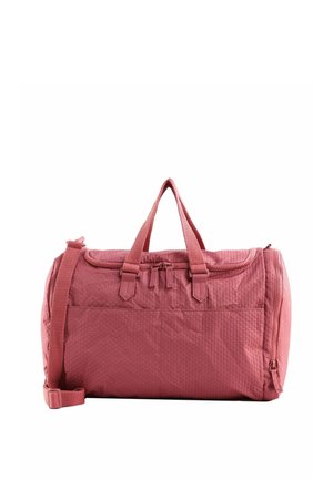 Sac de sport rose de taille moyenne avec deux poignées supérieures, une bandoulière amovible et des compartiments zippés sur fond blanc.