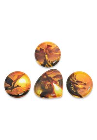 Set von vier Untersetzern mit Drachenmotiven. Die Farben umfassen Orange, Schwarz und Gelb. Verschiedene runde und dreieckige Formen.