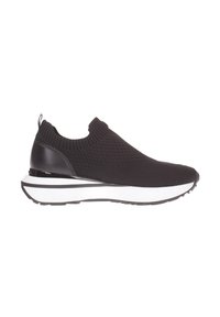 Baskets noires en tricot avec un design ressemblant à une chaussette, des accents en cuir lisse, une semelle intermédiaire épaisse blanche et une tige texturée pour plus de flexibilité.