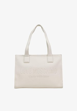 Bolso tote rectangular blanco con dos asas, con el texto en relieve "LOVE MOSCHINO Made with love" en el frente.