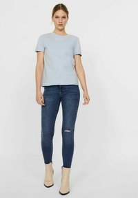 Vero Moda VMPAULA - T-paita - blue fog