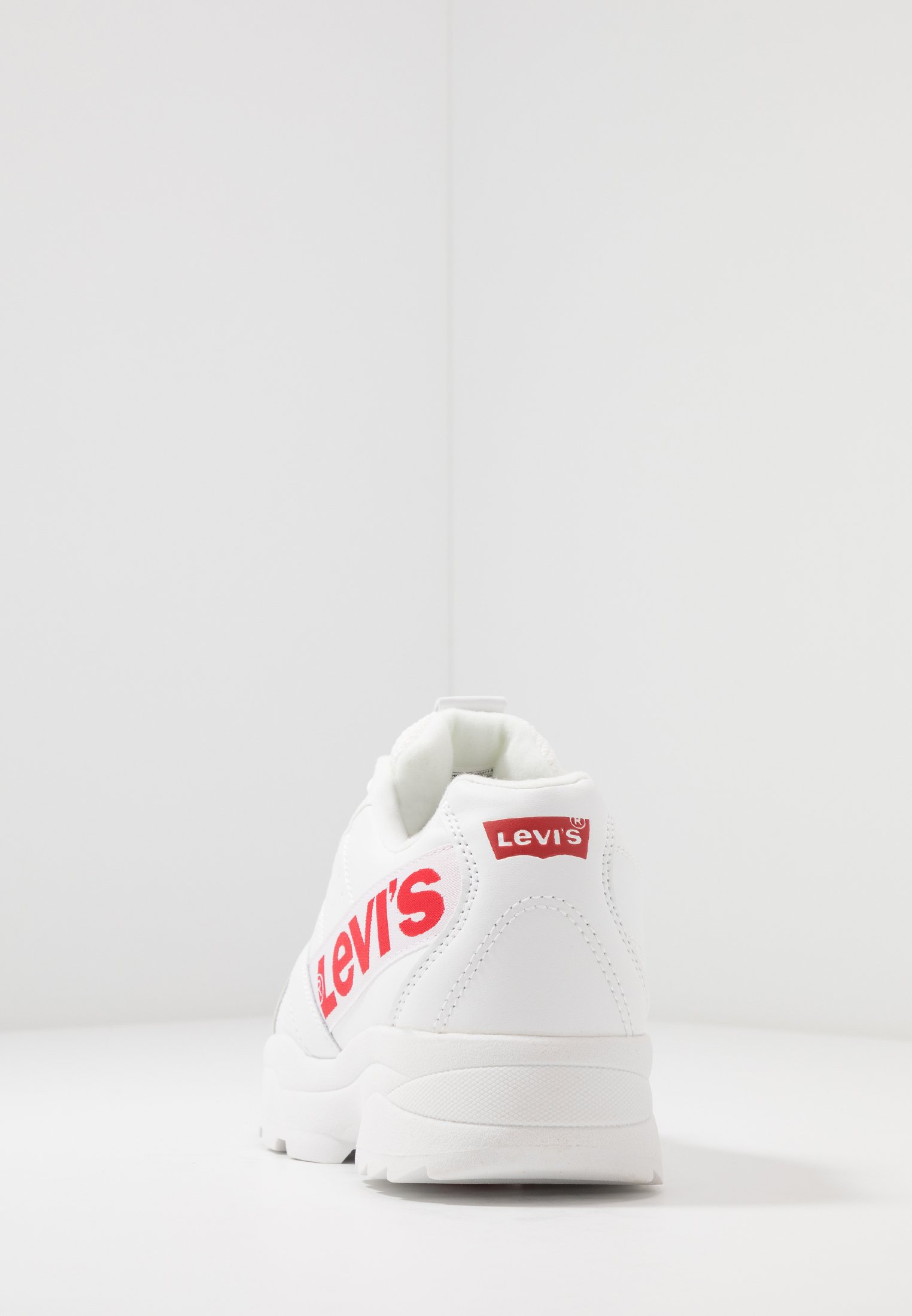 levis soho sneakers