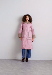 Baum und Pferdgarten DAFNE - Klasisks mētelis - washed lilas