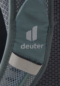 Deuter FUTURA - Túrahátizsák - graphite-shale