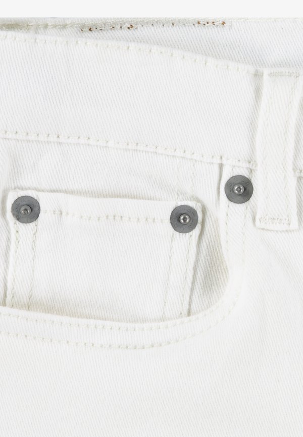 GIRLFRIEND - Denim shorts - cloud dancer3