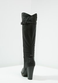 s.Oliver Stivali con i tacchi - black