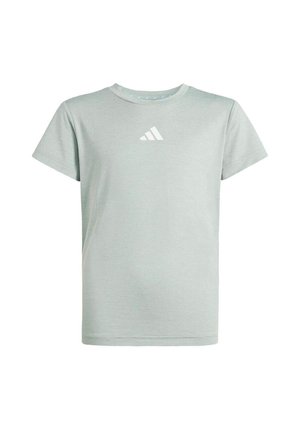 T-shirt grigia chiara a maniche corte con scollo a girocollo e piccolo logo Adidas bianco al centro del petto.