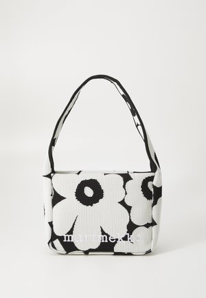Fekete-fehér csíkos táska nagy virágmintával, lekerekített fogantyúval és elöl a "marimekko" logóval. Simább textúra.