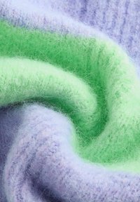 Next RELAXED FIT SOFT TOUCH V-NECK  - Pullover - purple green stripe