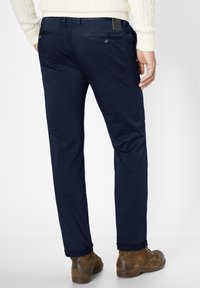 Redpoint ODESSA REGULAR FIT MIT STRETCH - Chino - navy