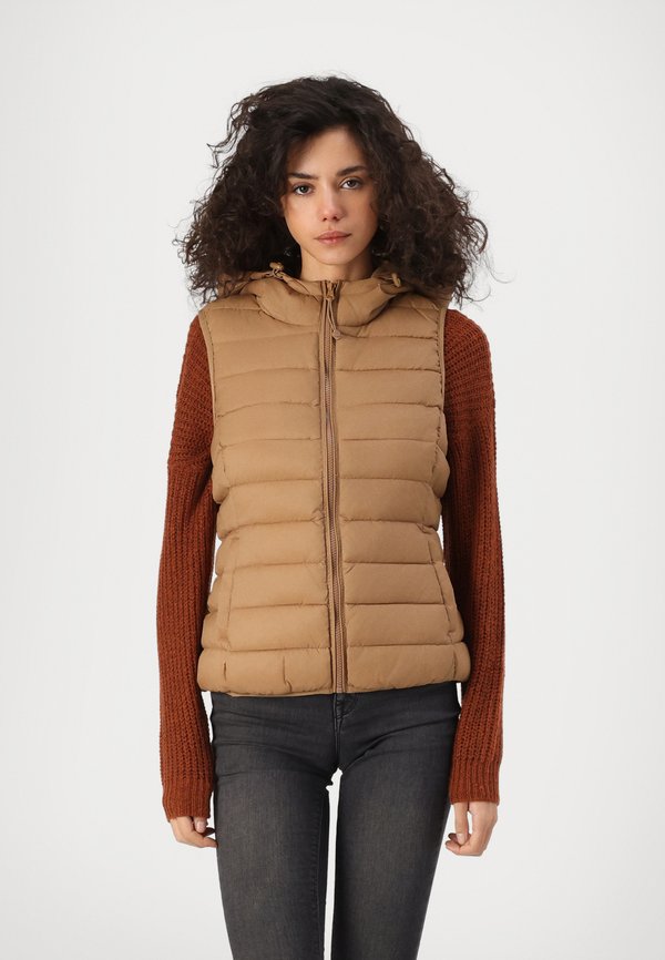 ONLNEWTAHOE HOOD - Waistcoat - toasted coconut