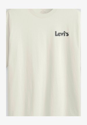Crèmekleurig Levi's t-shirt met een klein zwart Levi's-logo op de linkerborst, losse pasvorm en ronde hals.