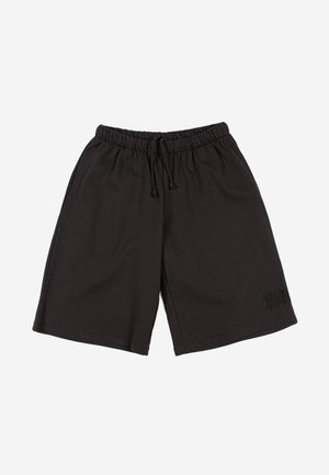 Μαύρα σορτς μήκους μέχρι το γόνατο με ελαστική μέση και κορδόνι, με διακριτικό λογότυπο σε τονικό χρώμα στο κάτω αριστερό πόδι.