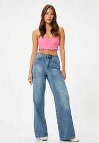 Koton Frill Detail Heart Shaped Strappy Tanktop - Toppi - pink