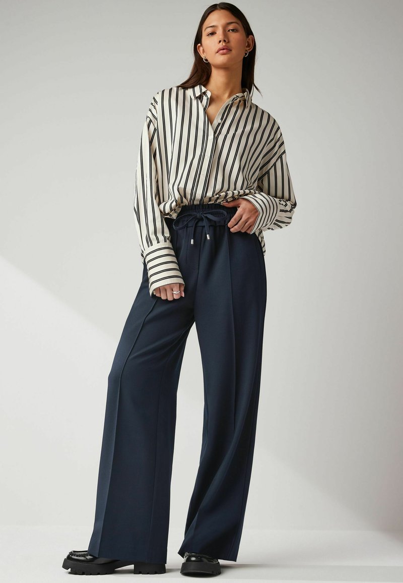 Next WIDE - Housut - navy