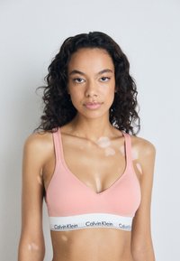 Calvin Klein Underwear PADDED BRALETTE ICON COTTON MODAL - Κορσές - coral almond