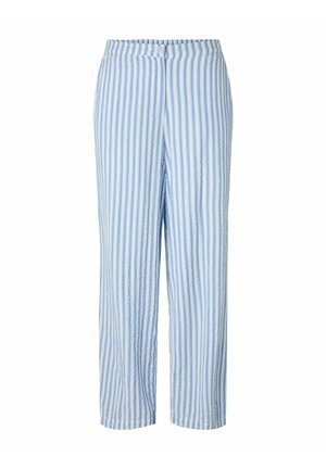 Pantalon ample rayé verticalement en bleu clair et blanc avec une fermeture à bouton à la taille.