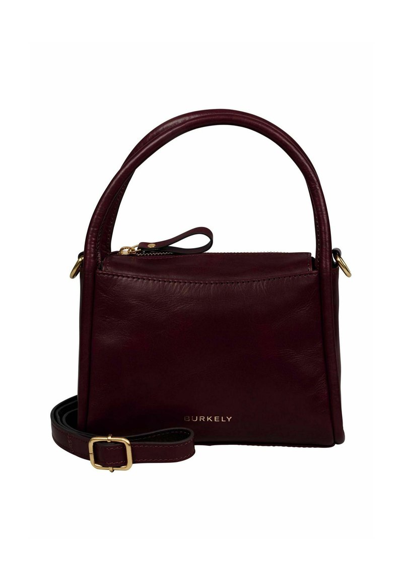 Borsa in pelle bordeaux con un design strutturato, manico superiore, tracolla regolabile e dettagli dorati. Scomparto principale con zip.