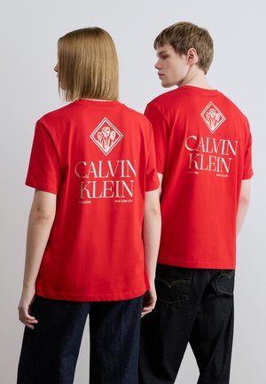 20S ROSES GRAPHIC TEE UNISEX - Μπλουζάκι με στάμπα - red