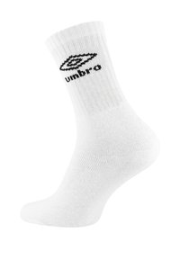 Calzino bianco in cotone per caviglia con parte superiore a coste, texture liscia e logo "umbro" nero stampato vicino alla parte superiore.