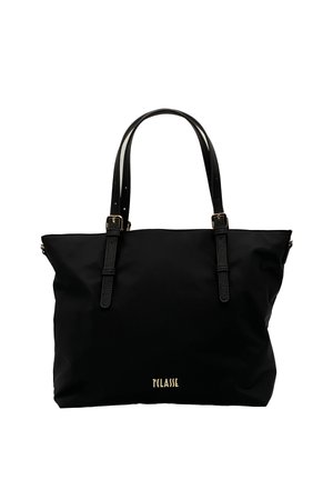 Borsa tote nera in nylon con due manici, caratterizzata da un logo dorato sulla parte anteriore e un design semplice e lineare.