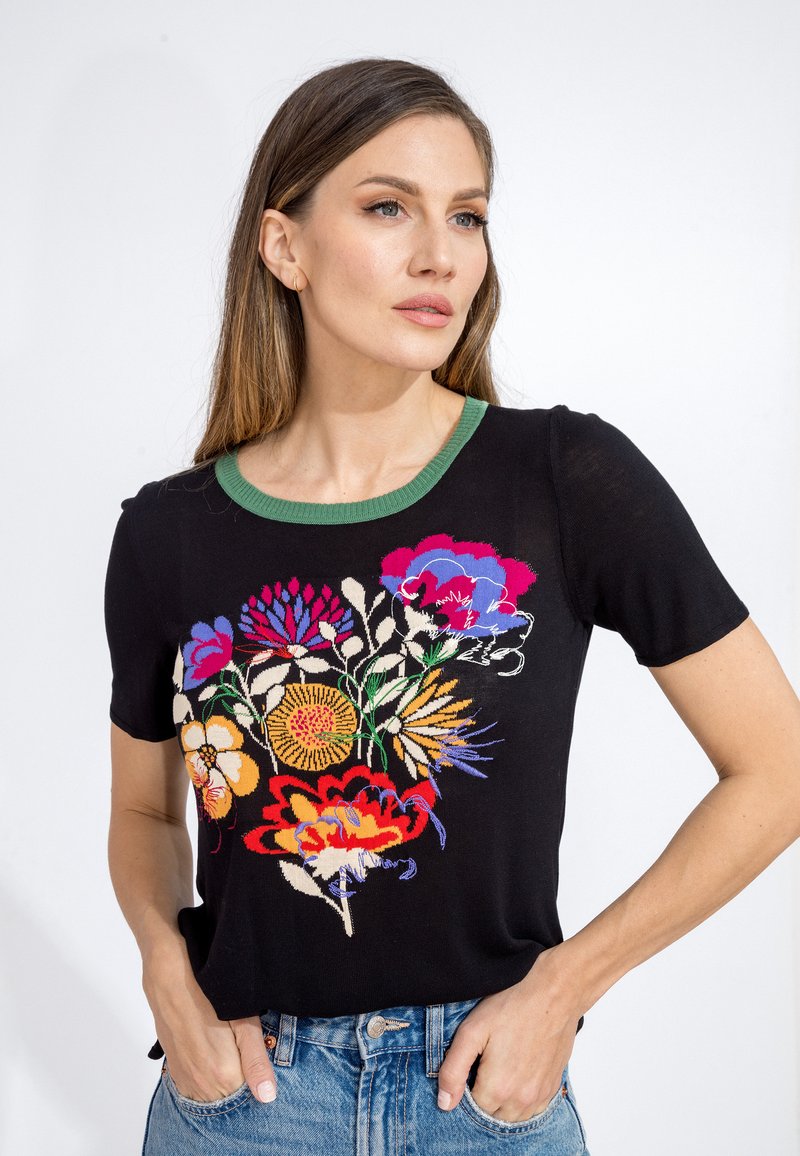 Ivko INTARSIA  FLORAL EMBROIDERY - Potiskana majica - black