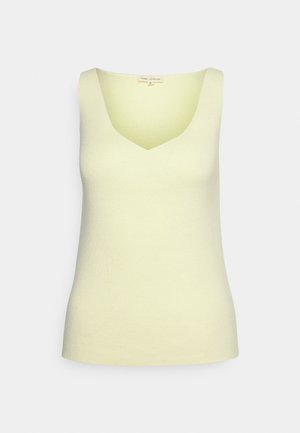Top senza maniche in maglia gialla chiara a coste con scollo a V e silhouette aderente, mostrato su uno sfondo bianco semplice.