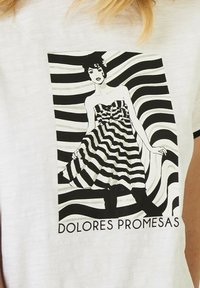 DOLORES PROMESAS M C CEBRA CONTRASTE Camiseta estampada blanco