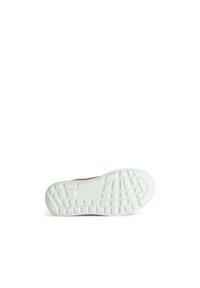 La suola della scarpa presenta un design in gomma testurizzata di colore bianco con un motivo a scanalature per una migliore aderenza; la parte superiore in pelle marrone è visibile sul bordo.