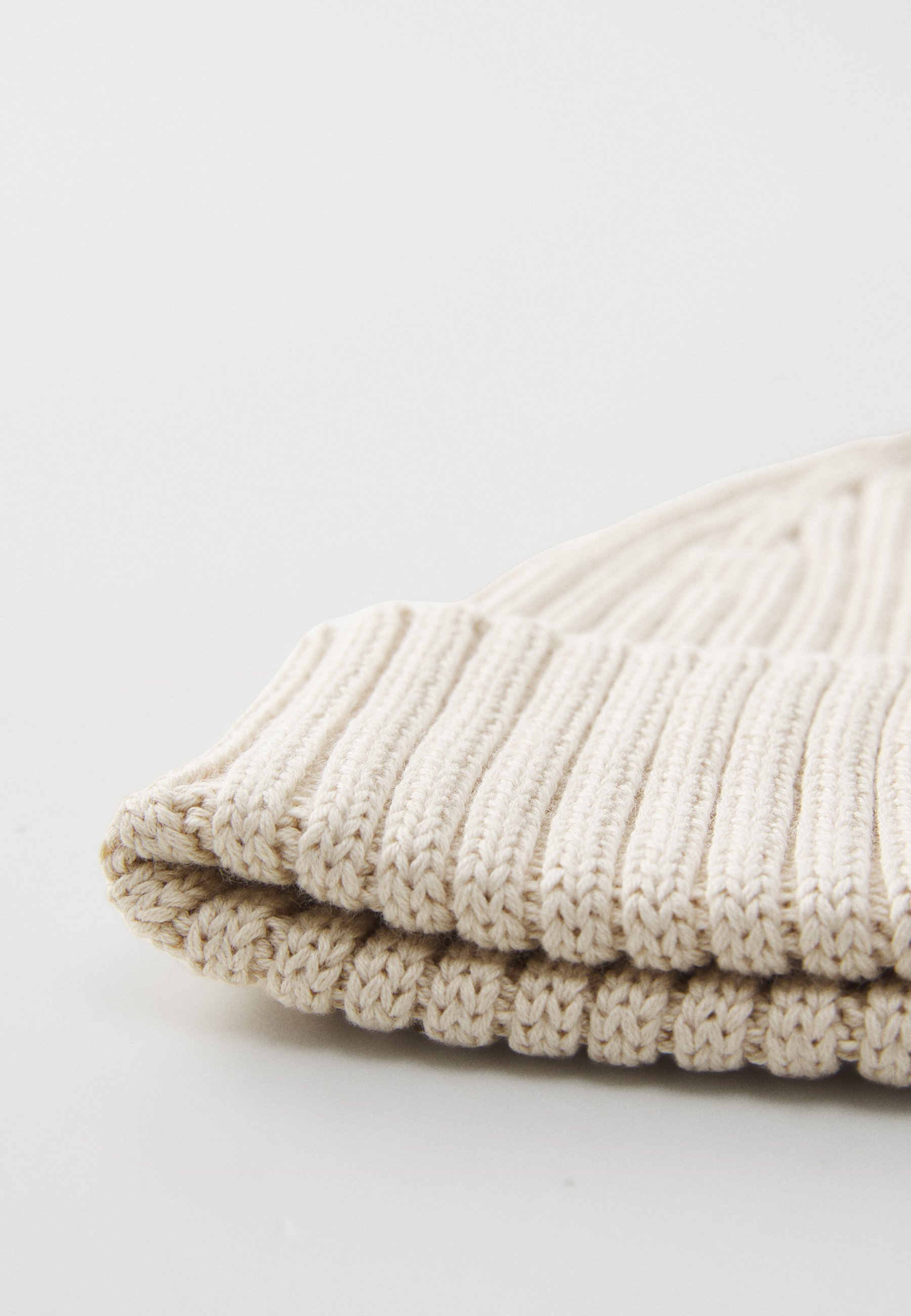 Maison Kitsuné BOLD FOX HEAD PATCH BEANIE - Beanie - paper/white