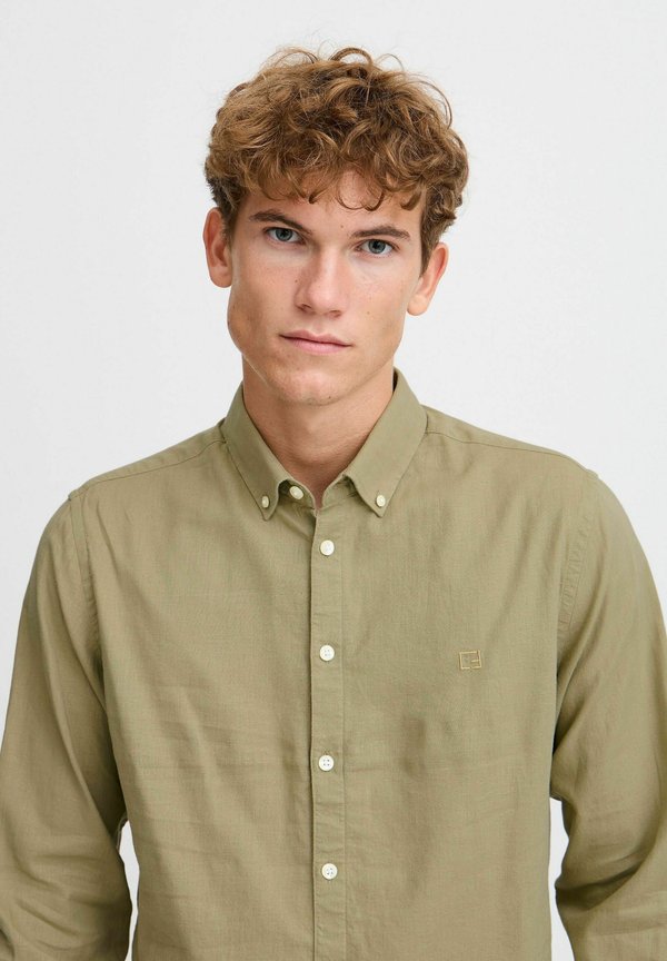 CFAnton - Shirt - tree house3