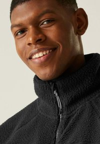 Dare 2B Fleecejacke - black