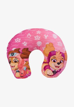 Cuscino per il collo realizzato in morbido tessuto rosa con cani dei cartoni animati. Ha una forma a U e presenta grafiche stampate di due personaggi giocosi in tute da volo.