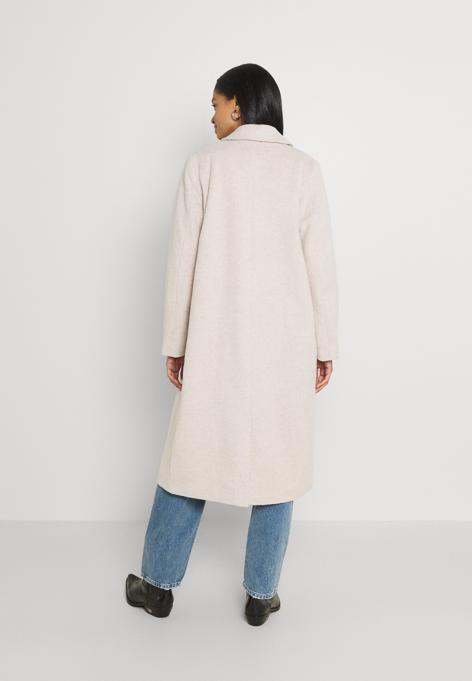 monki puffer jacket beige