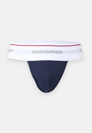 Marineblaue Herren-Slips mit breitem weißen Bund, rotem Streifen und grauem "DSQUARED2"-Schriftzug auf einfarbigem Hintergrund.