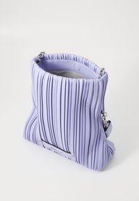 KARL LAGERFELD K/KUSHION FOLDED TOTE - Borsa a mano - sweet lavender