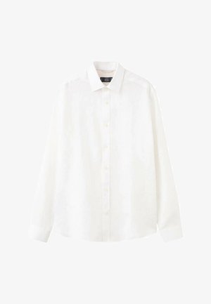 Biała koszula na długi rękaw z guzikami i ostrym kołnierzykiem, przedstawiona na płasko na białym tle.