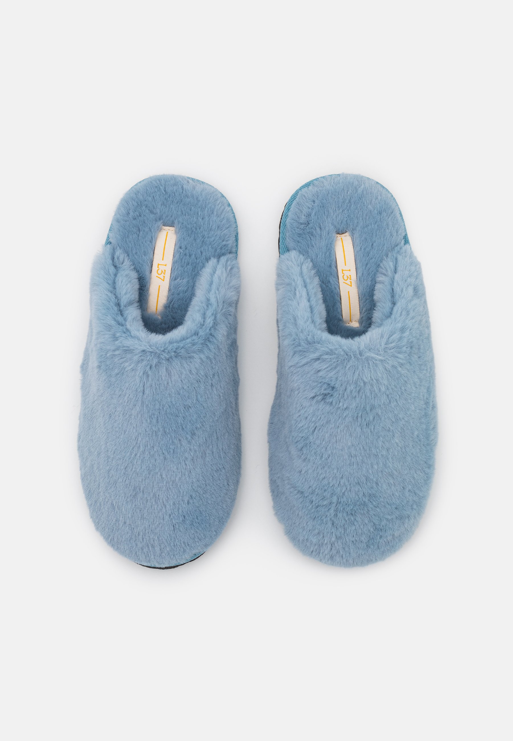 fluffy cloud slippers