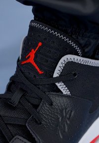 Jordan JORDAN STAY LOYAL 2 - Vysoké tenisky - black/white/university red/wolf grey