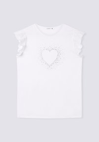 T-shirt bianco a maniche corte con spalle arricciate, dotato di un design a forma di cuore composto da piccoli punti al centro. Tessuto morbido.