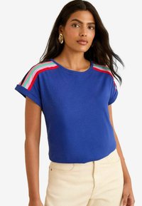 Non sélectionné, blue rainbow shoulder stripe