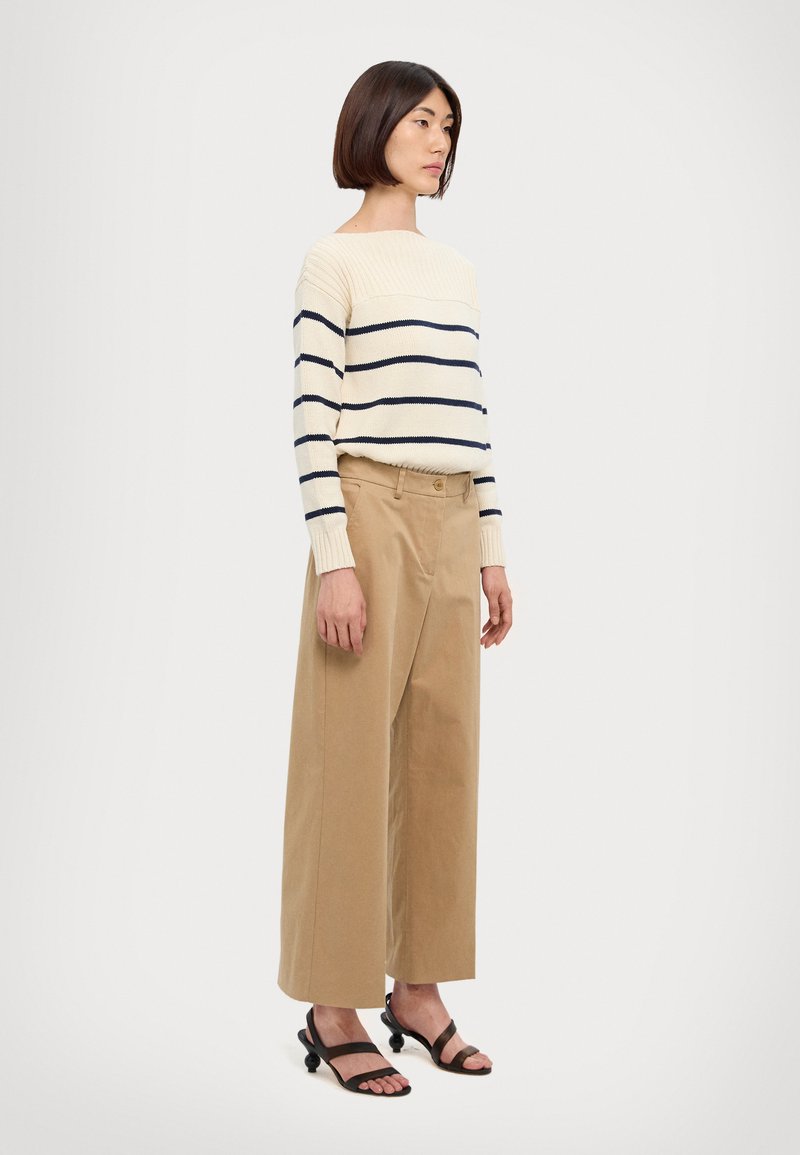 WEEKEND MaxMara URIAL - Bukse - beige