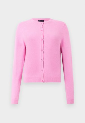 Lys pink langærmet cardigan med rund hals, knaplukning foran og ribbede manchetter og kant, præsenteret mod en hvid baggrund.