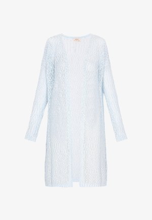 Világoskék, könnyű kötött kardigán, nyitott elülső résszel, hosszú ujjal és texturált mintázattal. Nincsenek záródások vagy díszítések.