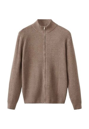 Maglione zip-up a coste marrone con maniche lunghe e colletto alto, steso su uno sfondo bianco.