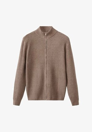 Pull à zip marron à côtes, avec des manches longues et un col montant, posé à plat sur un fond blanc.